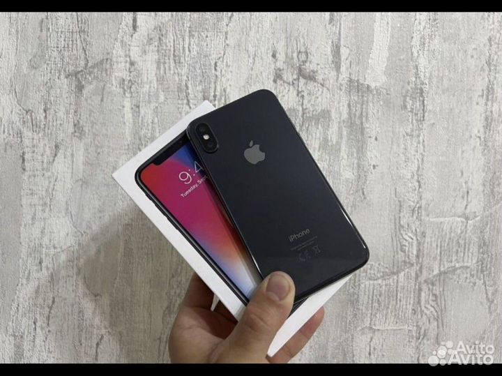 iPhone X, 64 ГБ