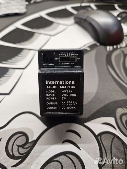 Универсальгый адаптер питания на 5 разъемов