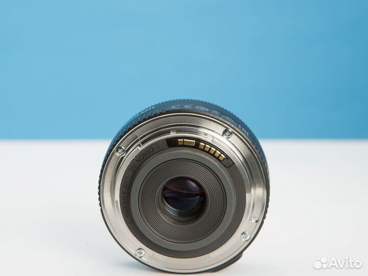 Canon EF-S 24mm f/2.8 STM как Новый
