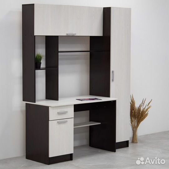 Стол компьютерный