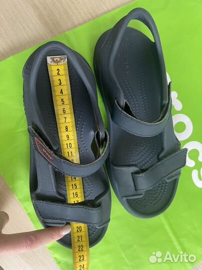 Сандалии crocs