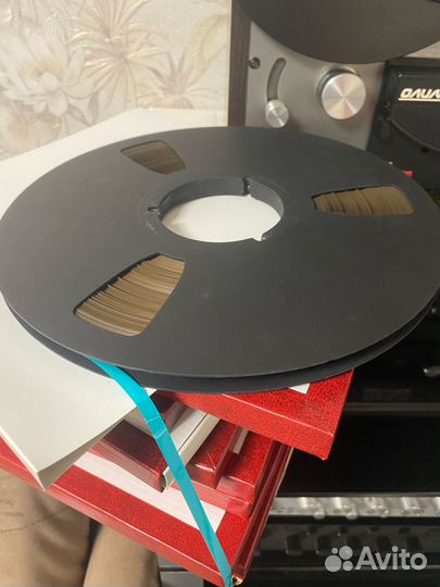 Магнитная лента, катушки с записью