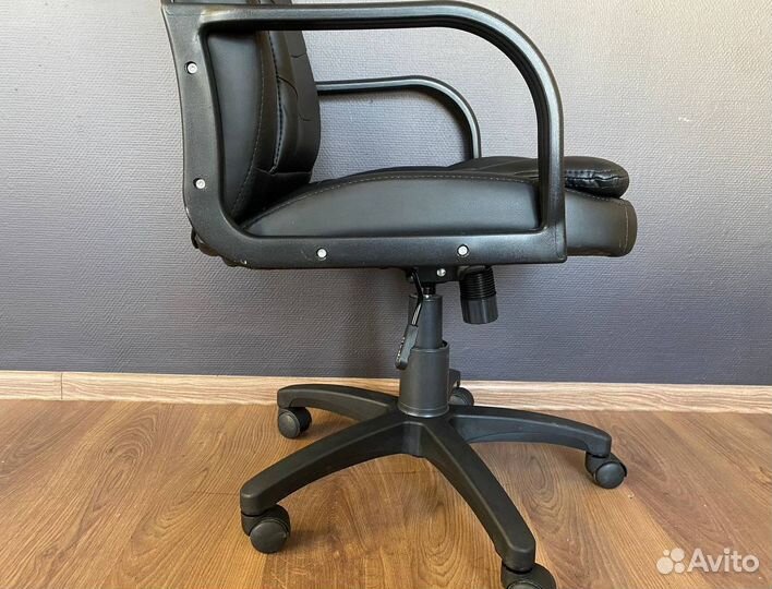 Компьютерное кресло