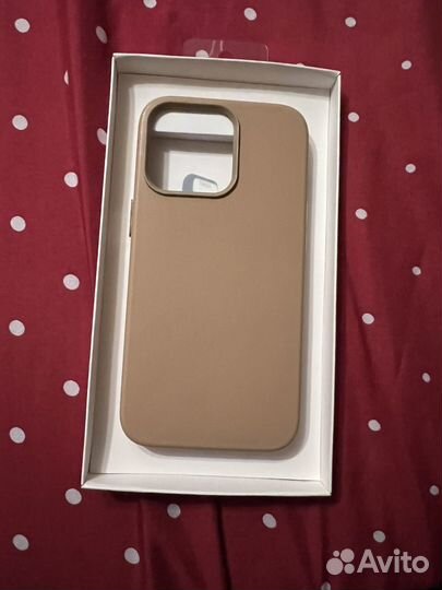 Чехол на iPhone 13 pro