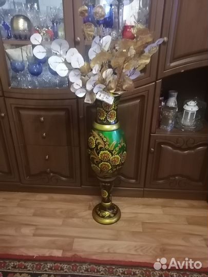 Напольная ваза в стиле хохлома