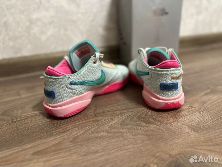 Кроссовки Баскетбольные Lebron 20