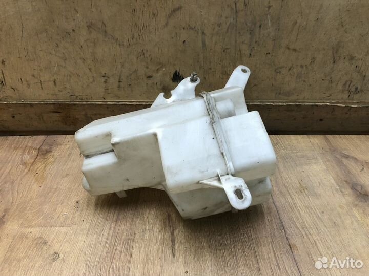 Бачок омывателя Volvo XC70 Cross Country 2007-2016