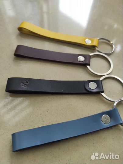 Кожаные ремешки - брелок