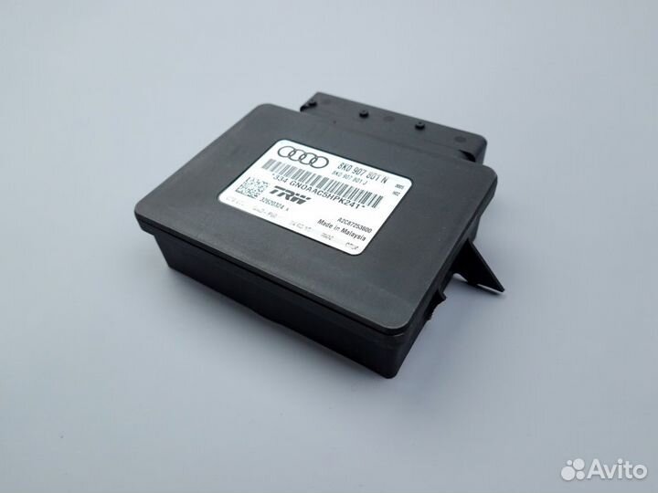 Блок управления парковочным тормозом Audi A4 B8