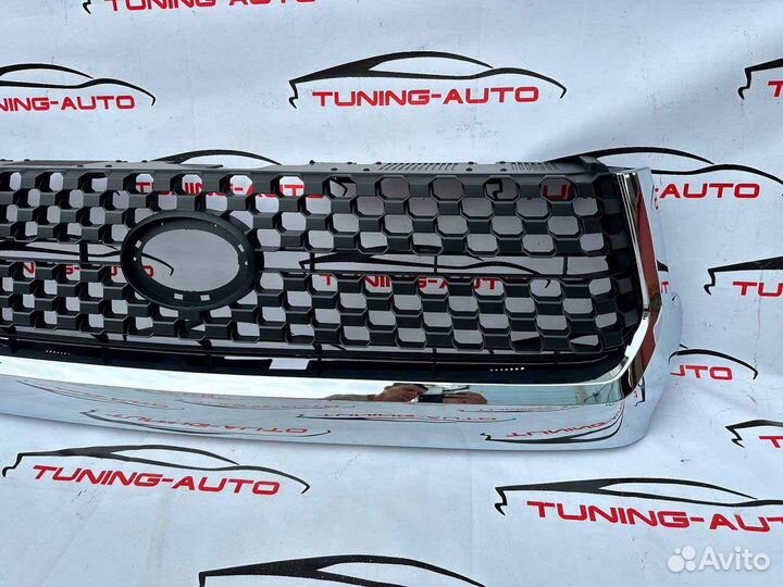 Решетка радиатора Toyota Tundra S9726