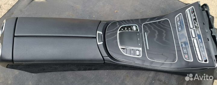 Подлокотник Mercedes W213 рест