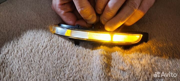 Повторитель поворота в зеркало