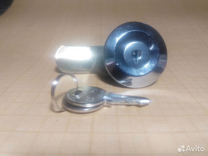 Замок для электрощита мет