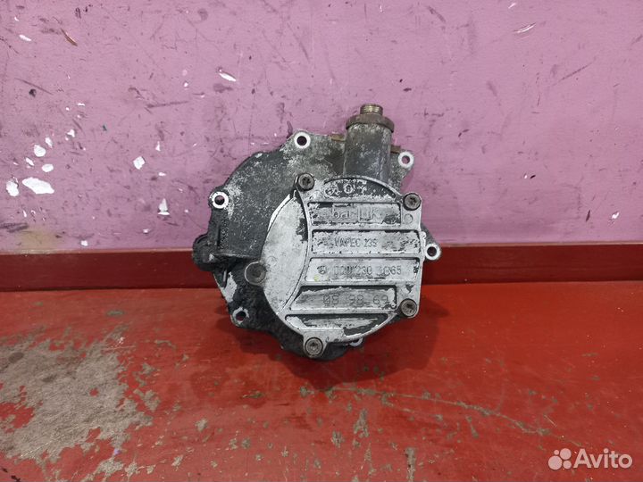 Насос вакуумный Мерседес Вито 2,3,Спринтер 2,3-2,9