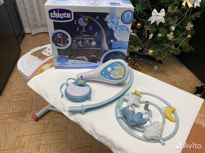 Мобиль на кроватку chicco Б/У