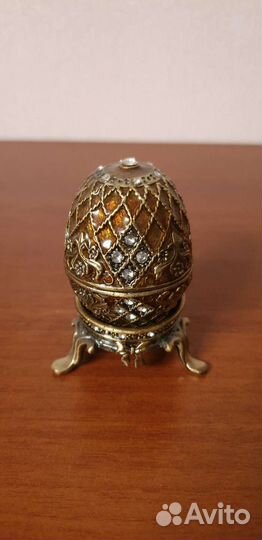 Шкатулка яйцо