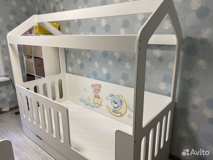 Детская кровать, кроватка домик