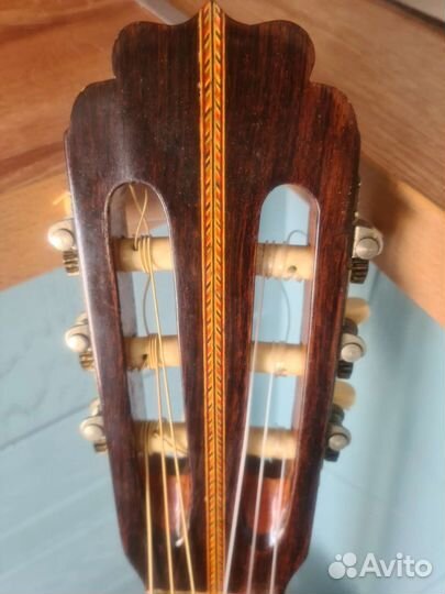 Классическая гитара Suzuki Sonoro n70