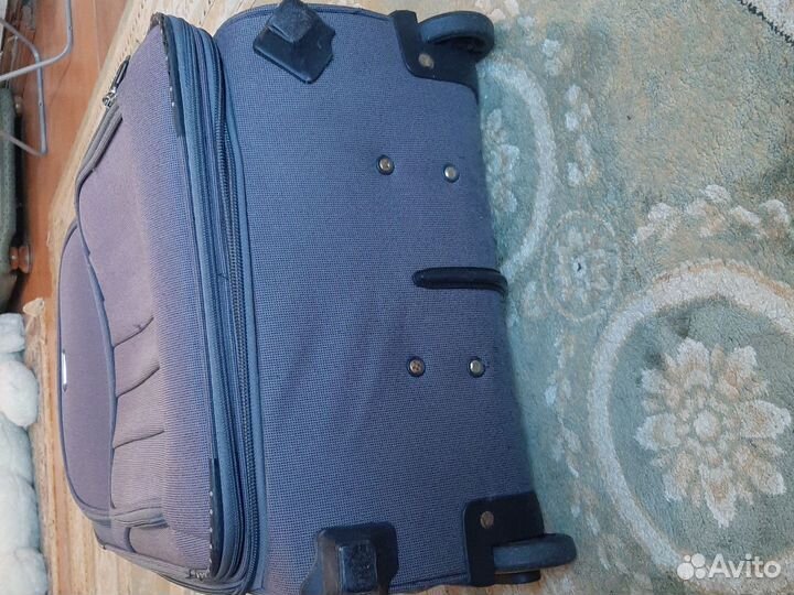 Чемодан на колесах бу