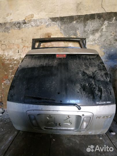 5 Дверь на toyota Nadia