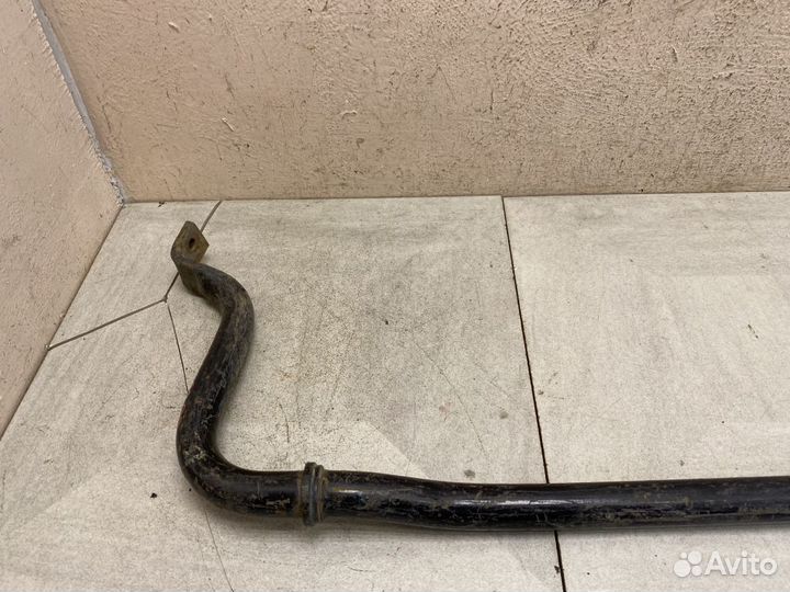 Стабилизатор передний