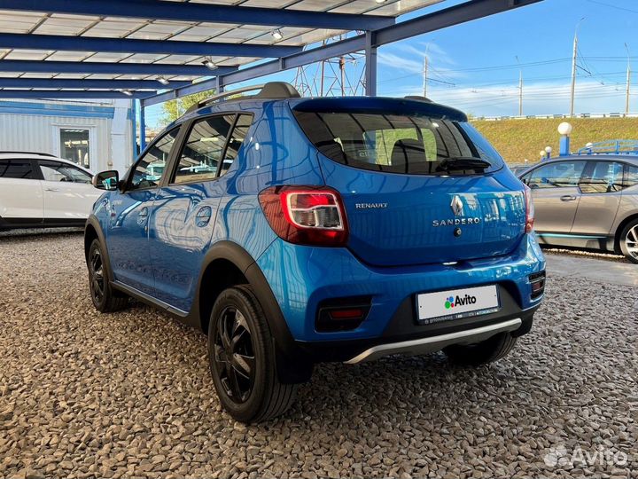 Renault Sandero Stepway 1.6 AT, 2017, 75 596 км