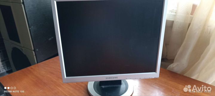 Монитор Samsung syncmaster 710n