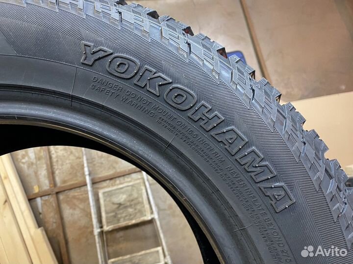 Yokohama Geolandar A/T G015 215/65 R16 98H