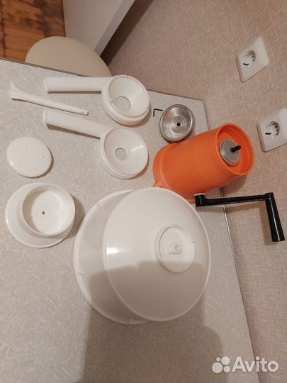 Сепаратор ручной бытовой для молока 