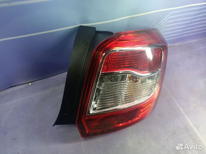 Фонарь задний правый Renault Sandero 2