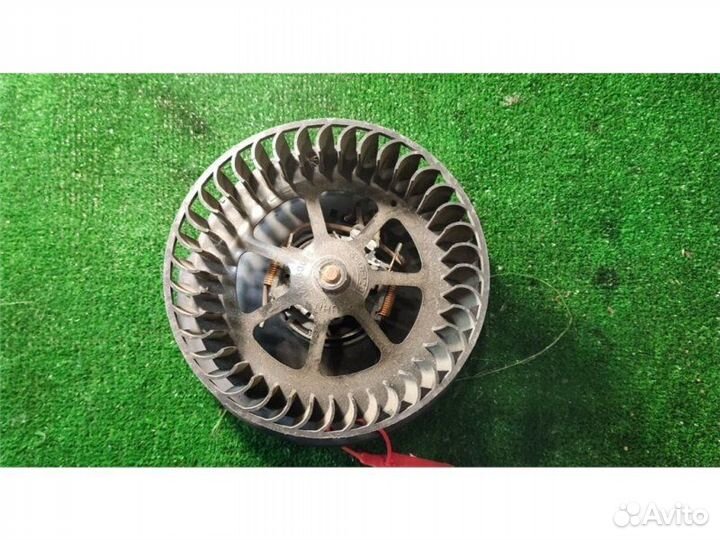 Моторчик печки Volkswagen Sharan 1.9 1999