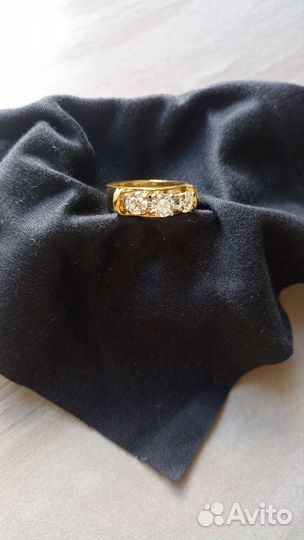 Золотое кольцо с бриллиантом СССР