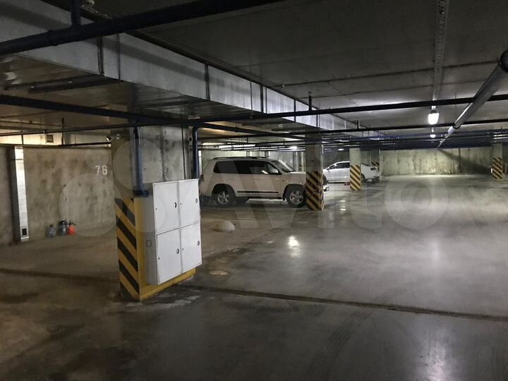 Машиноместо, 13 м²