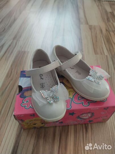 Туфли для девочки 25 размер