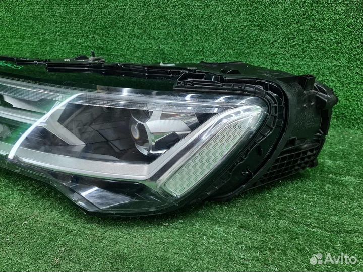 Фара левая Audi Q7/SQ7