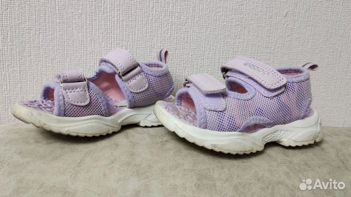 Сандалии для девочки
