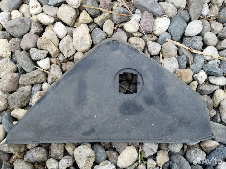 96985589 Накладка на торпедо пр. Chevrolet Cruze