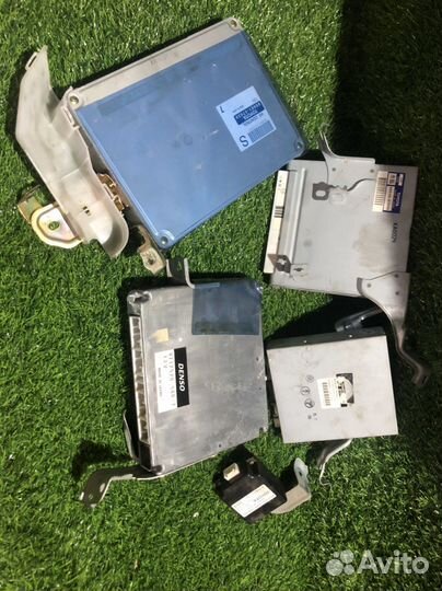 Эбу, блоки управления тойота приус 11