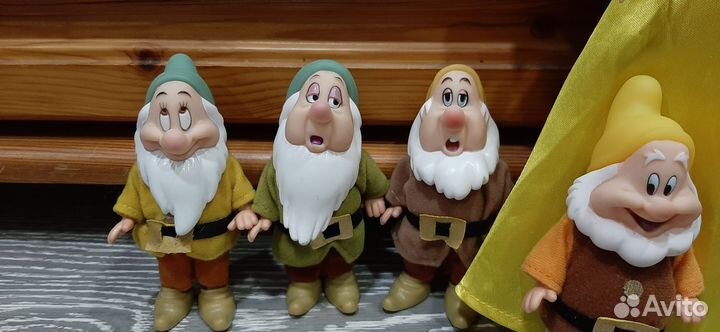 Кукла дисней Белоснежка и семь гномов