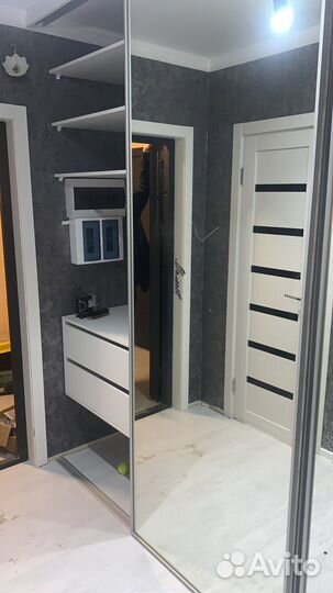 Дверь купе для гардеробной