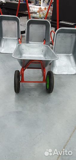 Тачка строительная