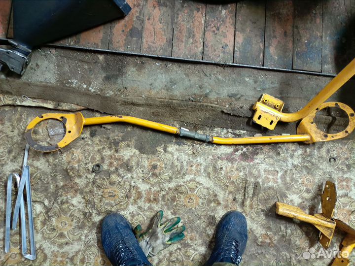 Распорка для кузова