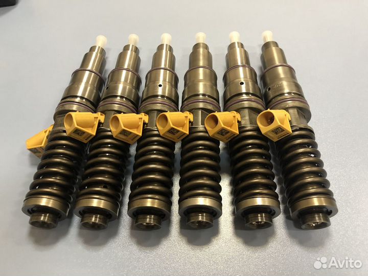 Насос форсунки Volvo FH12