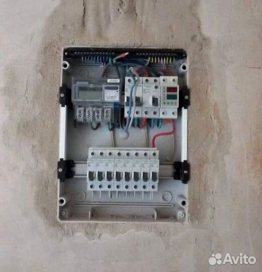 Электрик, услуги электрика недopoгo