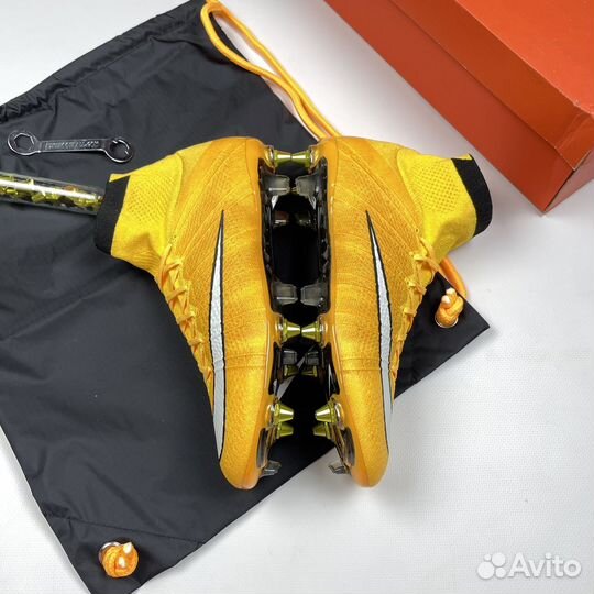 Бутсы Nike Mercurial Superfly SG-PRO Laser Orange