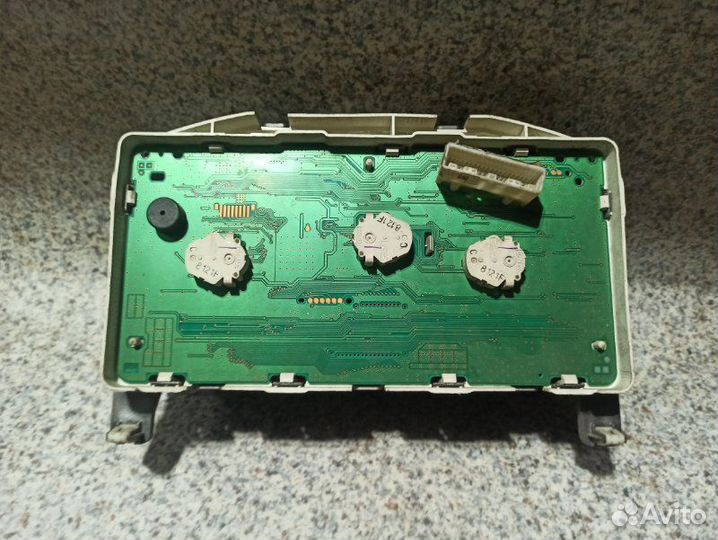 Панель приборов Nissan Note