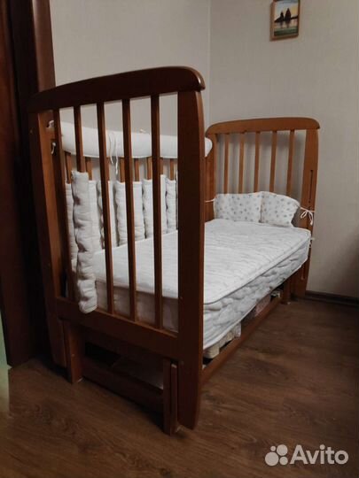 Комплект для кроватки (бортики, простыни)