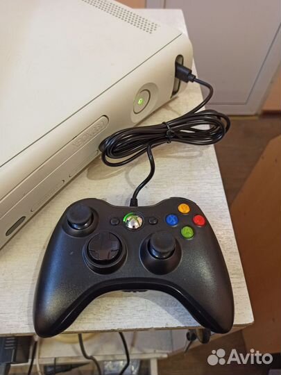 Xbox 360 прошитый freeboot 320gb