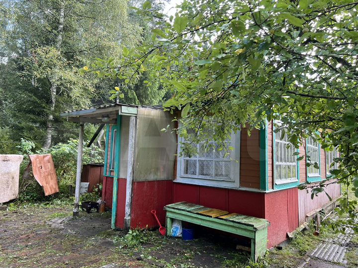 Дача 30 м² на участке 10 сот.