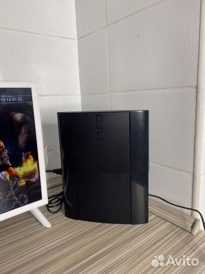 PS3 superslim 250gb + 26 игр
